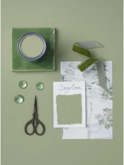 Rust-Oleum Chalky Finish Wall Paint In Sage Green – 2.5-litre Tin -Rust-Oleum || d-c-fix || Harris Sales RLVJQ SQ4 0000000088 NO COLOR SLd1
