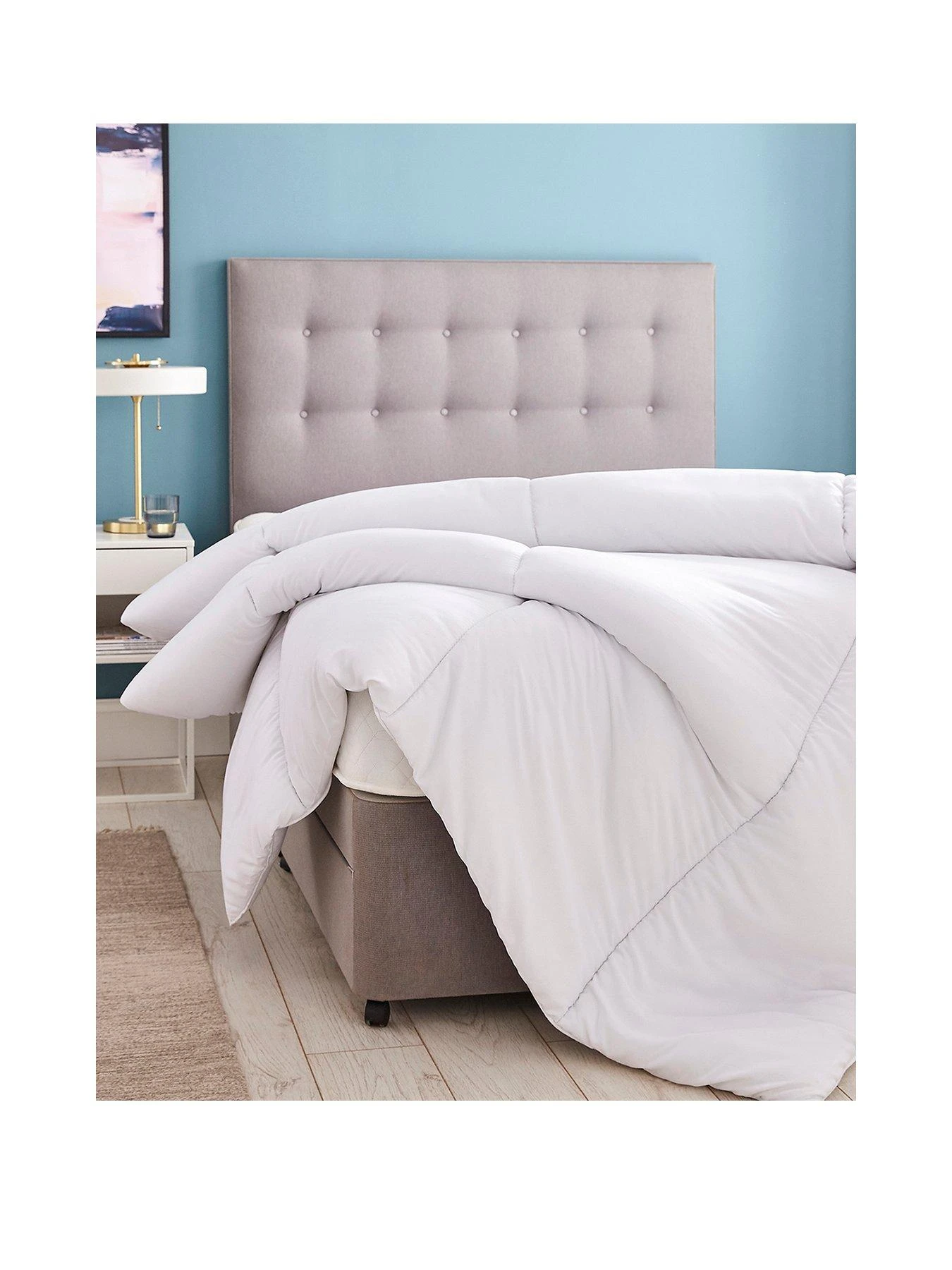 Silentnight Deep Sleep 7.5 Tog Duvet - White 2 Silentnight Deep Sleep 7.5 Tog Duvet - White - Image 2