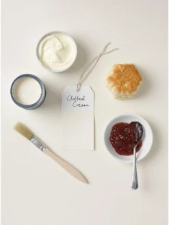 Rust-Oleum Gloss Finish 750 Ml Furniture Paint – Clotted Cream -Rust-Oleum || d-c-fix || Harris Sales RUU77 SQ4 0000015059 CLOTTED CREAM SLd1