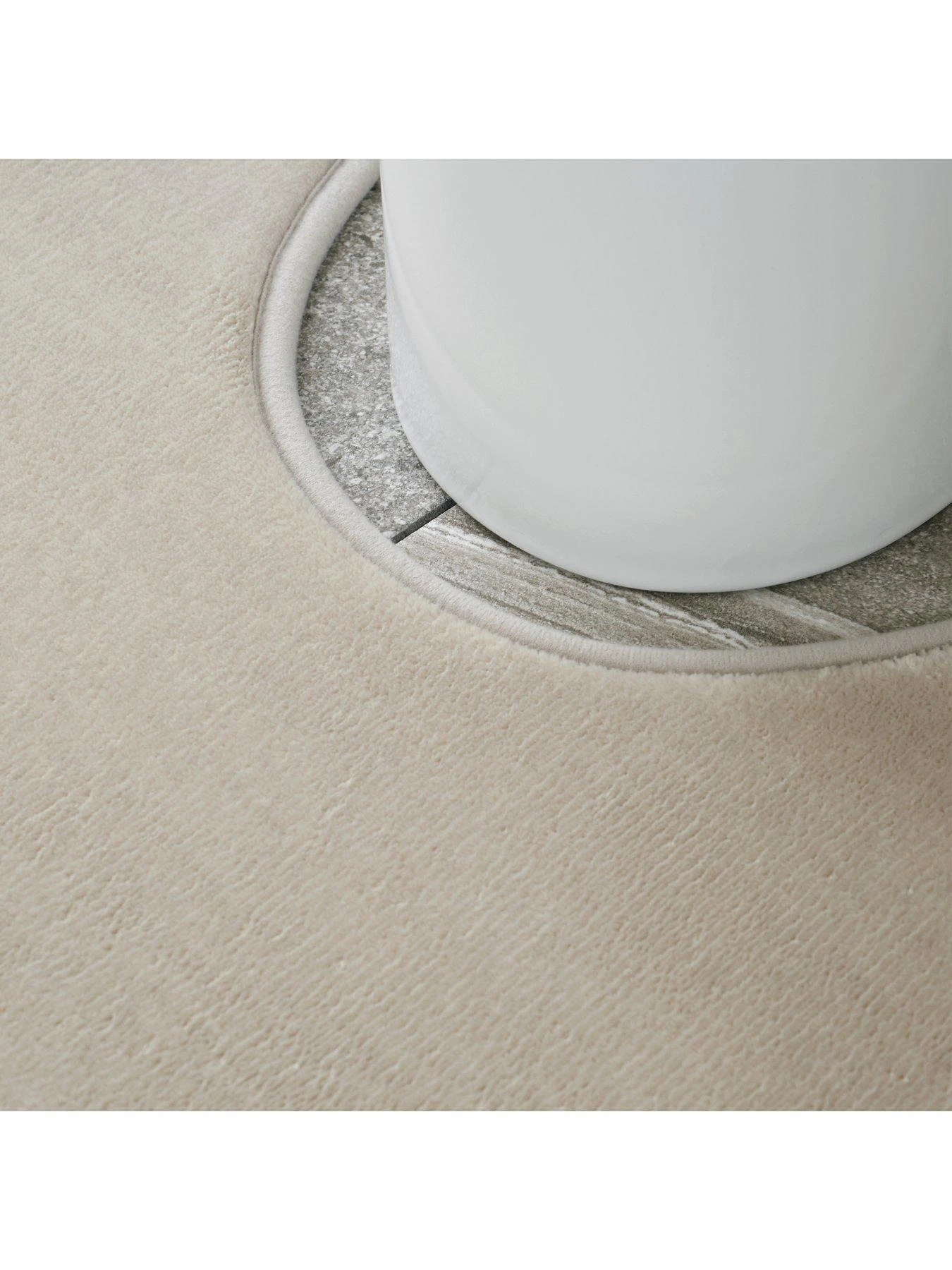 Catherine Lansfield Anti Bacterial Memory Foam Bath Mat & Pedestal Mat Set 5 Catherine Lansfield Anti Bacterial Memory Foam Bath Mat & Pedestal Mat Set - Image 5