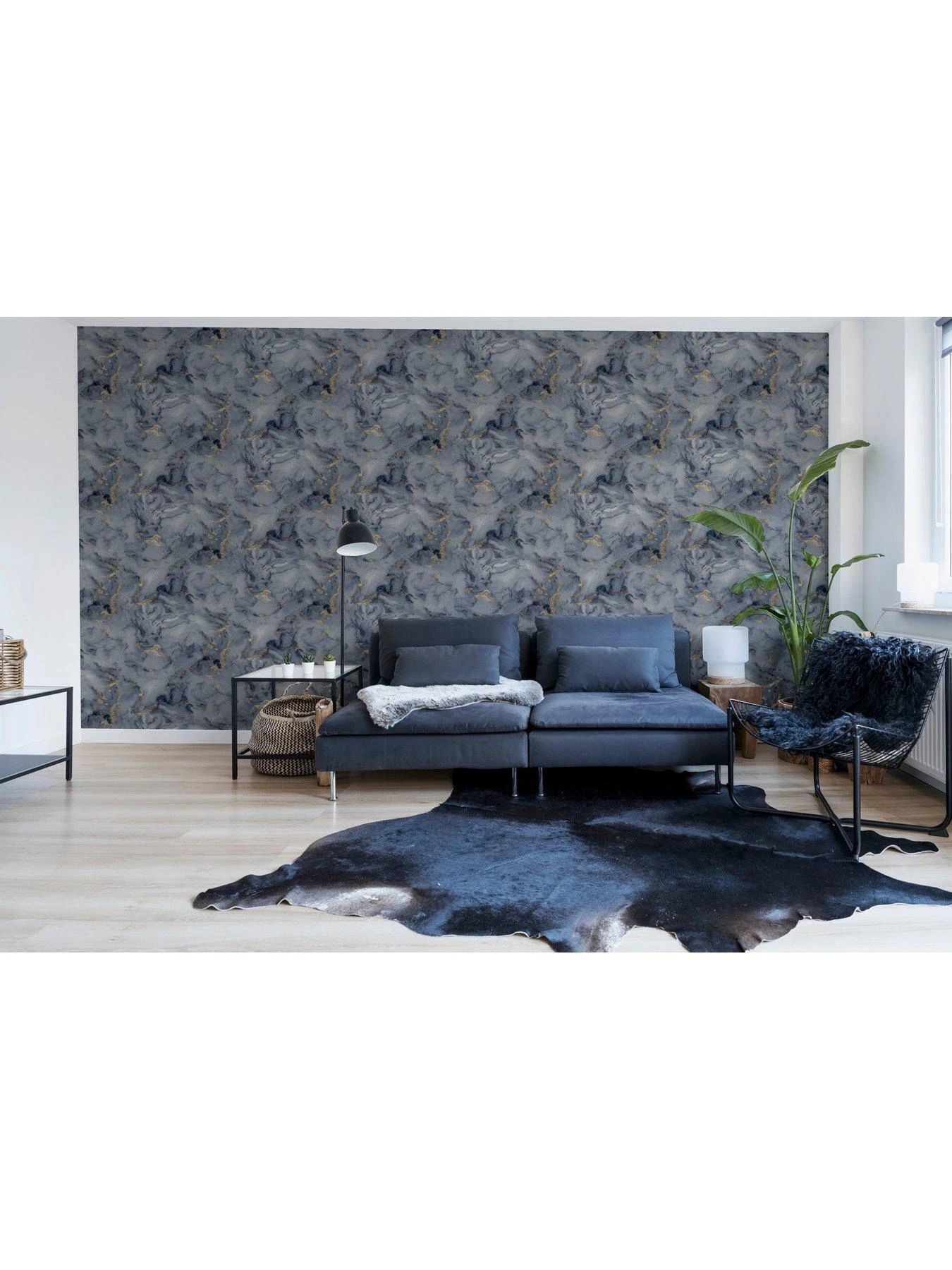 ARTHOUSE Bahia Marble Navy Wallpaper 4 ARTHOUSE Bahia Marble Navy Wallpaper - Image 4