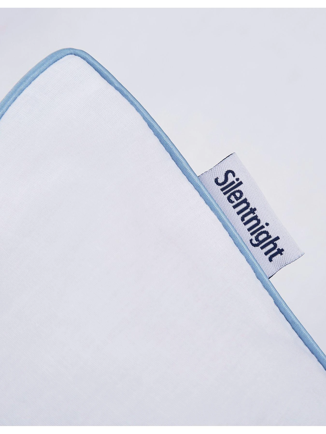 Silentnight So Cool Pillow Pair - White 3 Silentnight So Cool Pillow Pair - White - Image 3