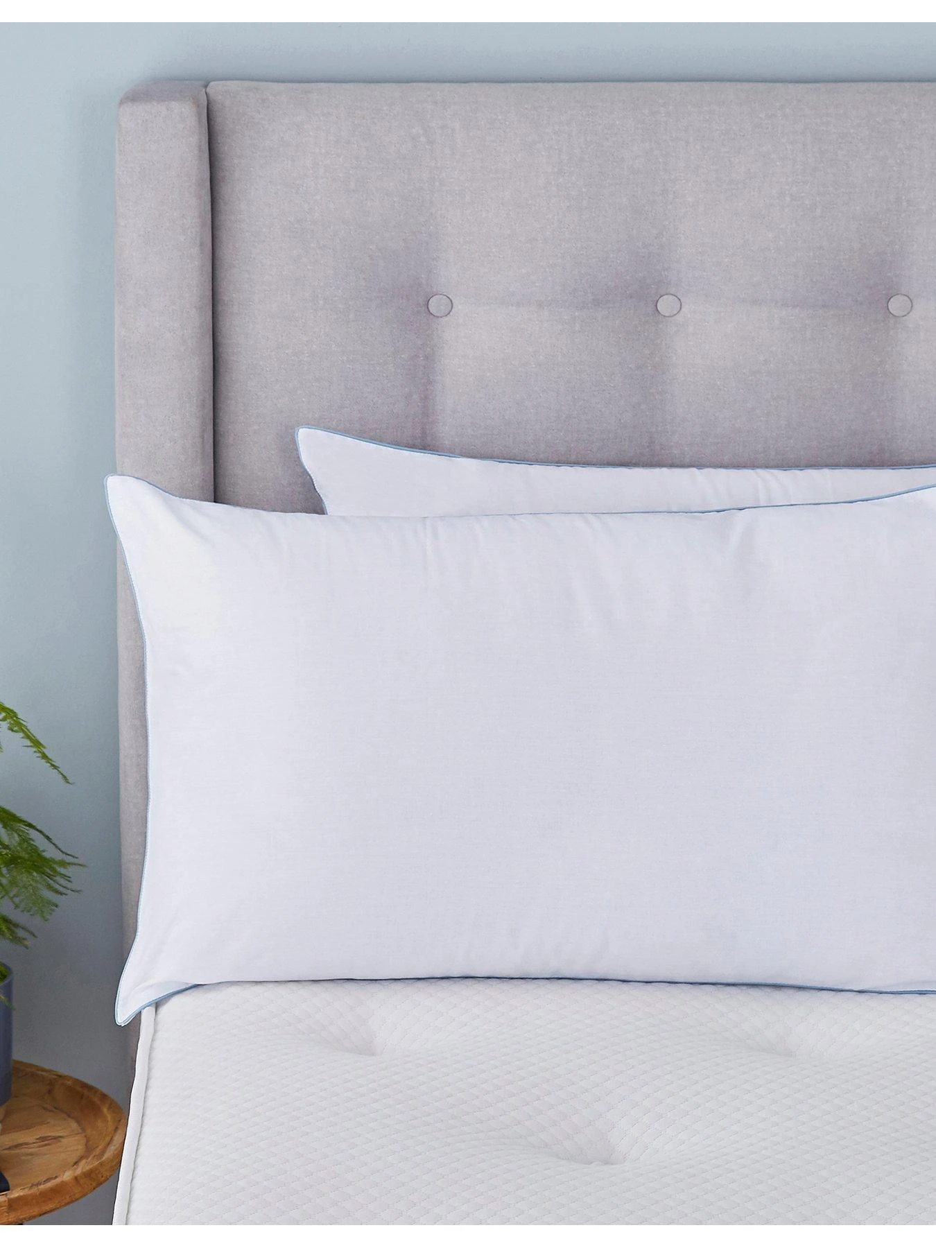 Silentnight So Cool Pillow Pair - White 4 Silentnight So Cool Pillow Pair - White - Image 4