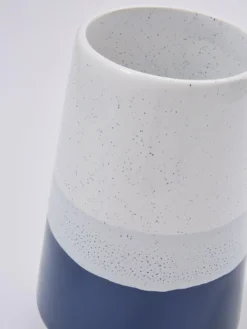 Very Home Maria Hand-Painted Blue Vase -Rust-Oleum || d-c-fix || Harris Sales UWPT6 SQ3 0000000216 BLUE WHITE SLd1