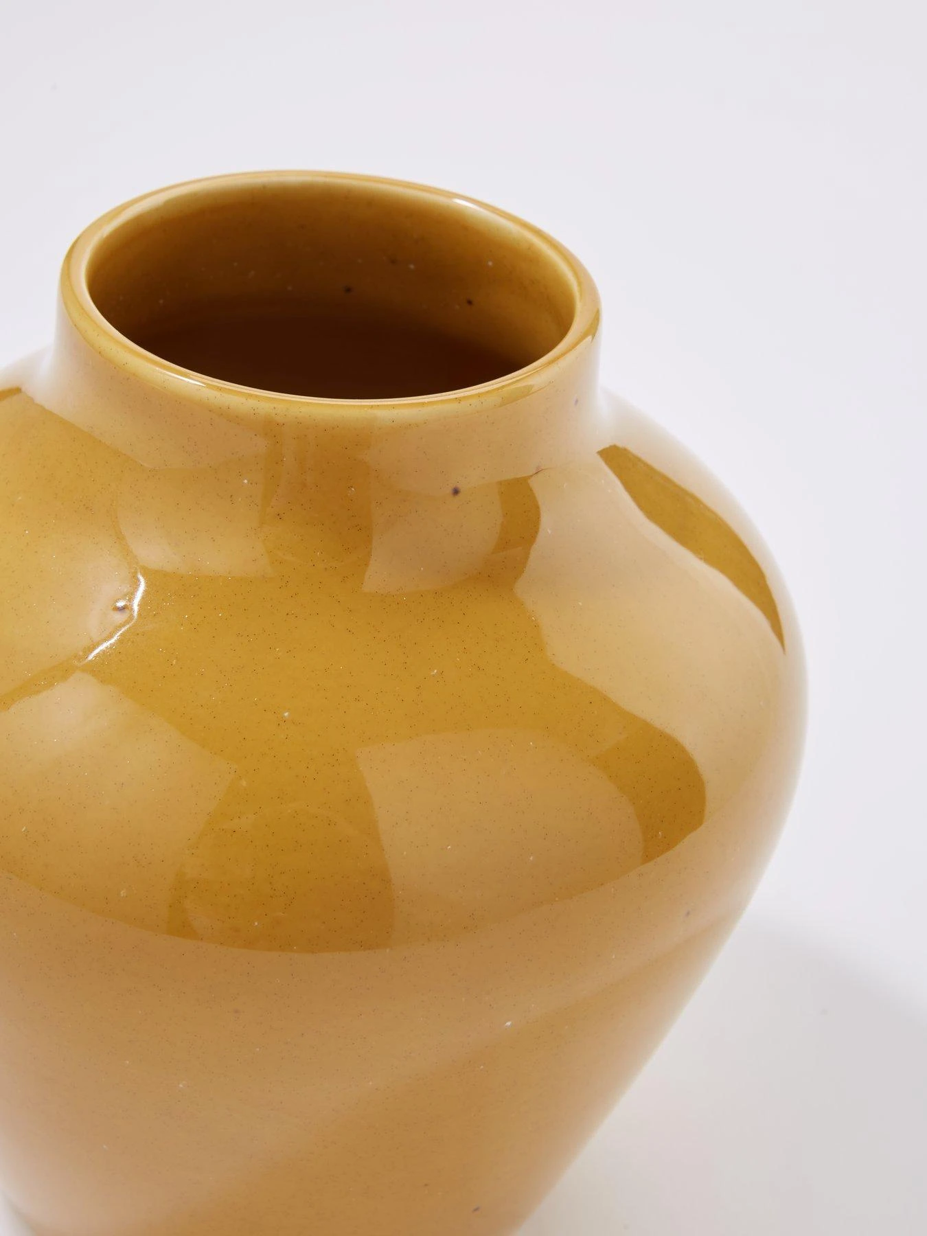 Very Home Yellow Ceramic Vase 3 Very Home Yellow Ceramic Vase - Image 3