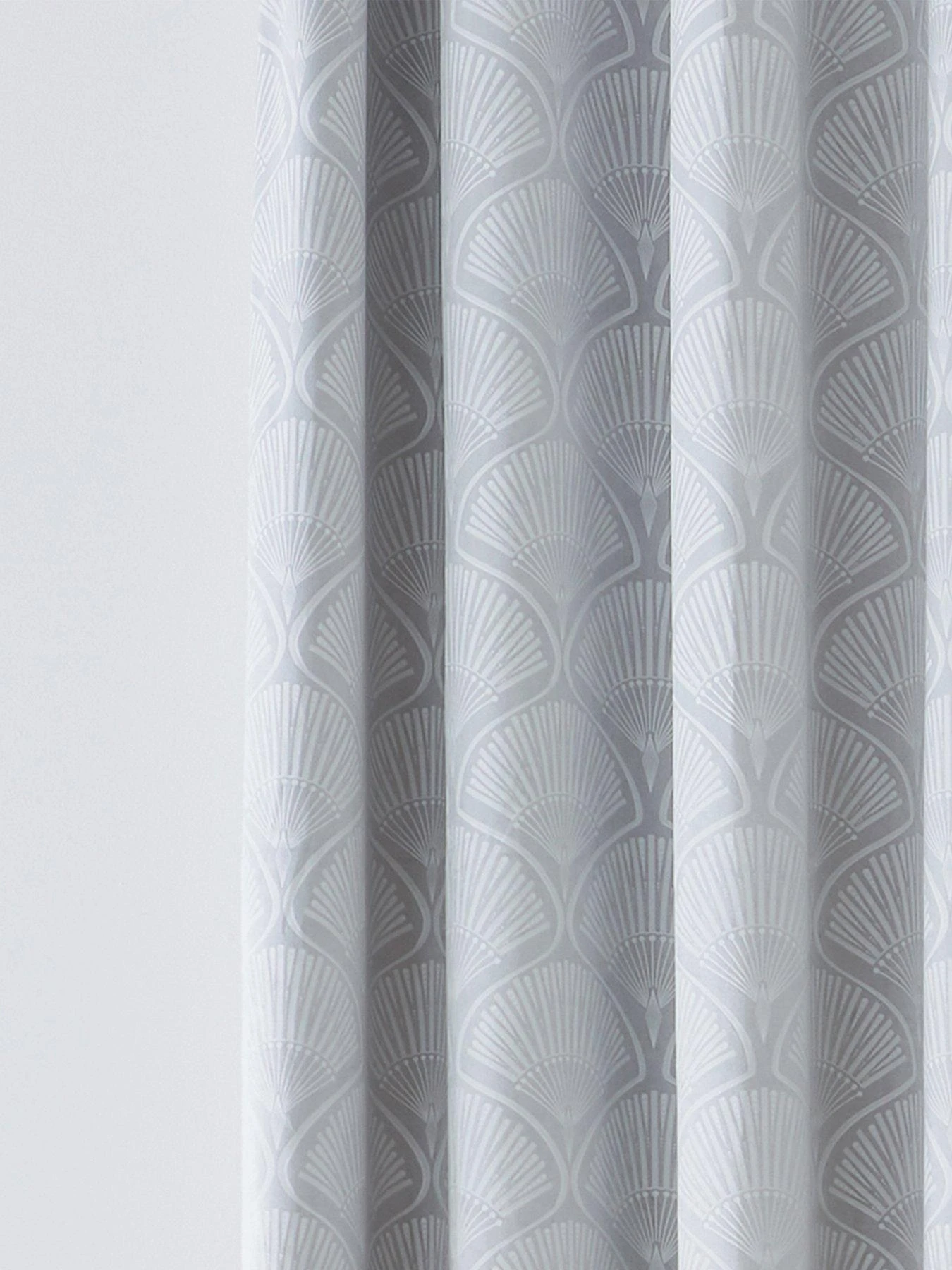 Catherine Lansfield Art Deco Pearl Eyelet Curtains In Silver 3 Catherine Lansfield Art Deco Pearl Eyelet Curtains In Silver - Image 3