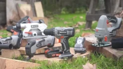 Daewoo U-FORCE Series Battery Operated 18V Paint Sprayer (2mAh Battery & Charger Included) -Rust-Oleum || d-c-fix || Harris Sales VGQRE SQ8 0000000004 BLACK DVvL