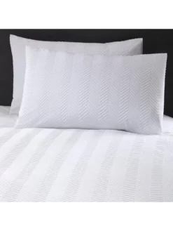 Appletree Boutique Taylor Chevron Duvet Cover Set - White 6 Appletree Boutique Taylor Chevron Duvet Cover Set - White -Rust-Oleum || d-c-fix || Harris Sales VH4L6 SQ4 0000000013 WHITE SLd1