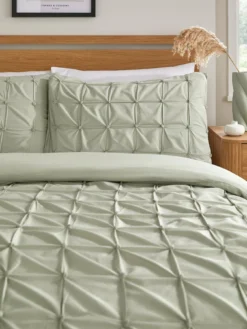Very Home Pleated Duvet Cover Set - Green -Rust-Oleum || d-c-fix || Harris Sales VIPX5 SQ3 0000000047 GREEN SLd