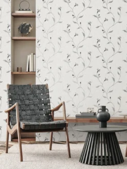 Vymura Bellagio Floral Wallpaper - White/silver